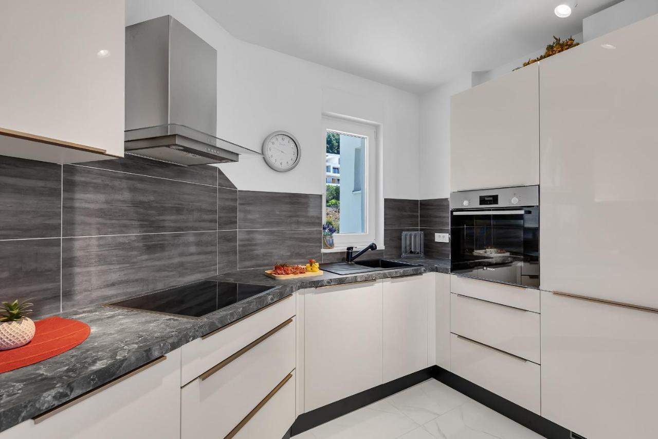 Apartment Navis, Sea View Makarska Ngoại thất bức ảnh