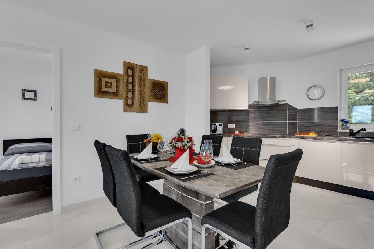 Apartment Navis, Sea View Makarska Ngoại thất bức ảnh